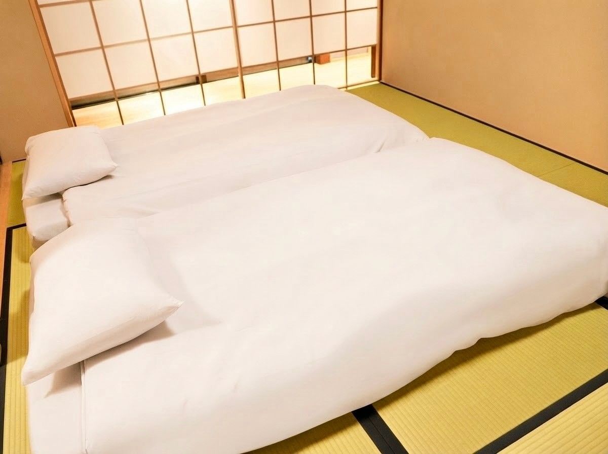 寝の間